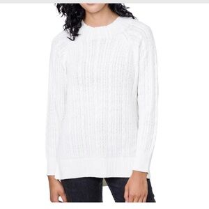 Bleu Gray Women’s Cable Knit Sweater Cream